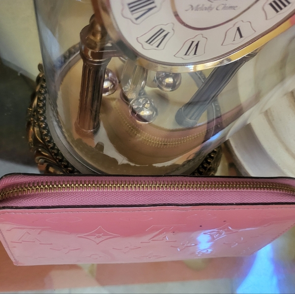Louis Vuitton Monogram Verni Rose Blush Zip Around Long Wallet - Picture 11 of 15
